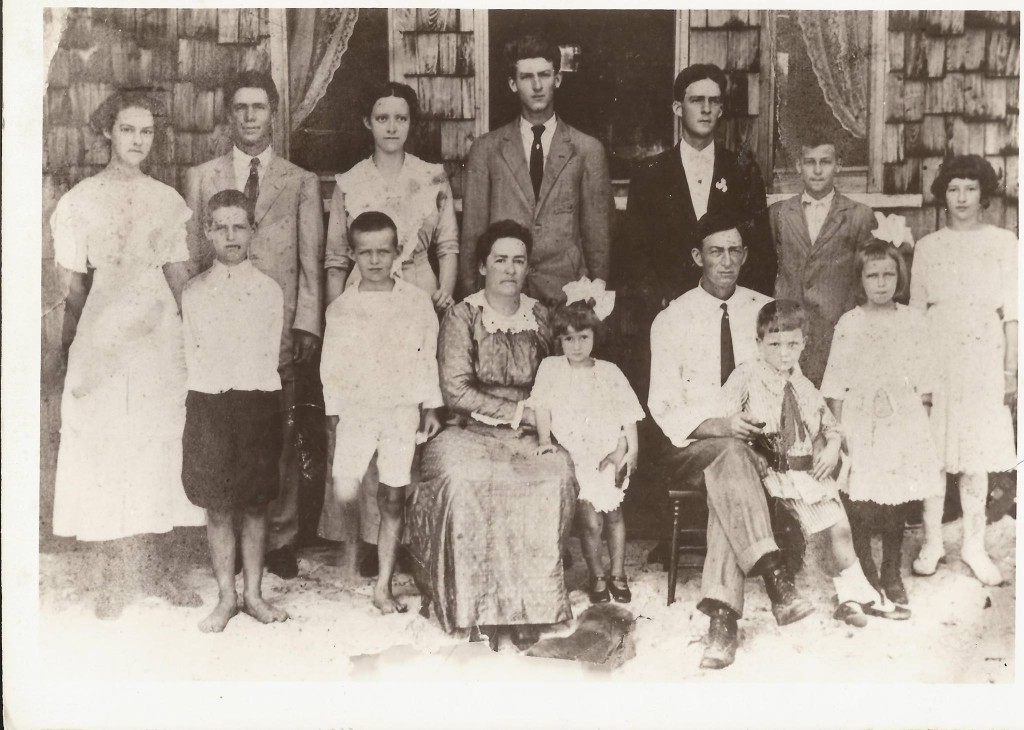 Horace Bentley Murray Family, about 1900. Clyde (center, next to his mother)